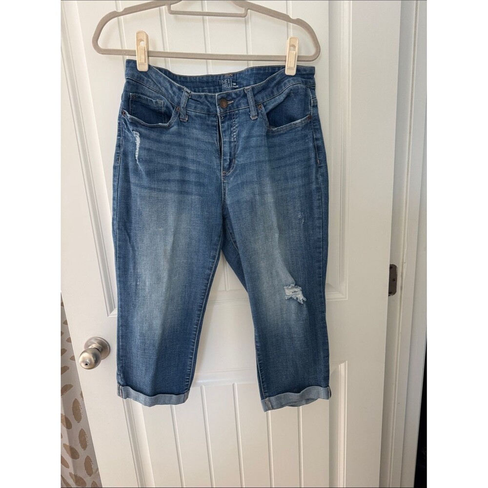 Time and Tru Women's Blue Distressed Boyfriend Capri Jeans